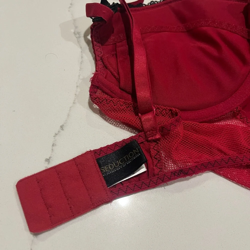 Frederick's of Hollywood Corset Garter Straps Size Small Elegant Red Sexy Sheer - Picture 13 of 14